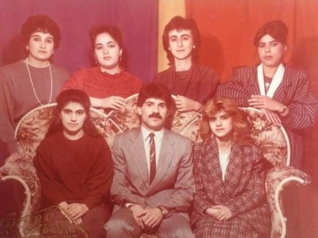 YAŞIDIMIZ, YAXUD “OLDUĞU KİMİ GÖRÜNƏN, GÖRÜNDÜYÜ KİMİ OLAN ADAM”... YAŞIDIMIZ, YAXUD “OLDUĞU KİMİ GÖRÜNƏN, GÖRÜNDÜYÜ KİMİ OLAN ADAM”...