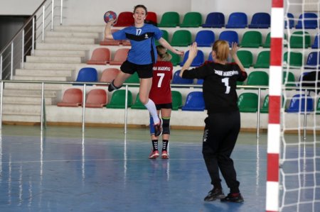 Həndbol üzrə Azərbaycan çempionatı davam edir