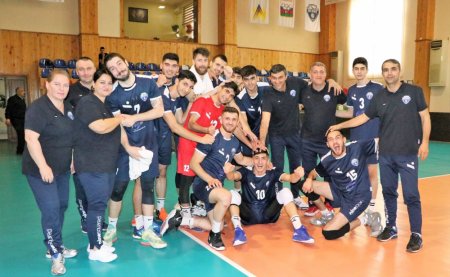 "Neftçi" və "Murov" komandaları “Zəfər kuboku” turnirinin finalına yüksəliblər