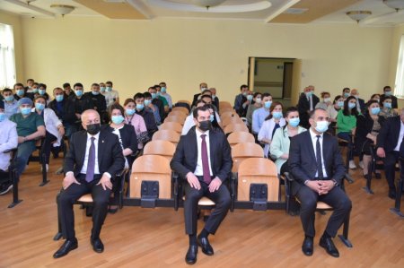 Şamaxıda görkəmli oftalmoloq-alim, akademik Zərifə xanım Əliyevanın anadan olmasının 99-cu ildönümü qeyd edilib Şamaxıda görkəmli oftalmoloq-alim, akademik Zərifə xanım Əliyevanın anadan olmasının 99-cu ildönümü qeyd edilib