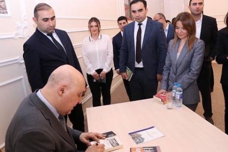  Çingiz Abdullayevlə prokurorluq əməkdaşları arasında Baş Prokurorluqda görüş keçirilib
