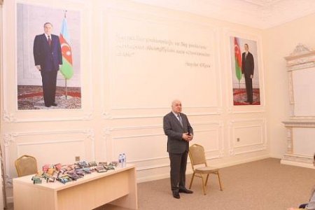  Çingiz Abdullayevlə prokurorluq əməkdaşları arasında Baş Prokurorluqda görüş keçirilib