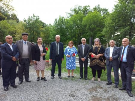 Xalq şairi Musa Yaqubun qəbirüstü abidəsinin açılışı oldu - FOTOLAR Xalq şairi Musa Yaqubun qəbirüstü abidəsinin açılışı oldu - FOTOLAR