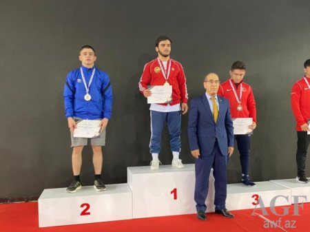 Yeniyetmə güləşçilərimiz beynəlxalq turnirin ilk iki günündə 12 medal qazanıblar