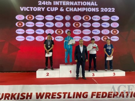 Yeniyetmə güləşçilərimiz beynəlxalq turnirin ilk iki günündə 12 medal qazanıblar