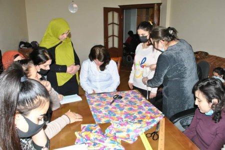 Sağlamlığı imkanları məhdud insanlar dərzilik sənətinə yiyələndi - FOTO Sağlamlığı imkanları məhdud insanlar dərzilik sənətinə yiyələndi - FOTO