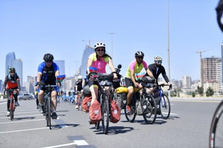 Daun sindromlu uşaqlara dəstək məqsədilə veloyürüş keçirilib