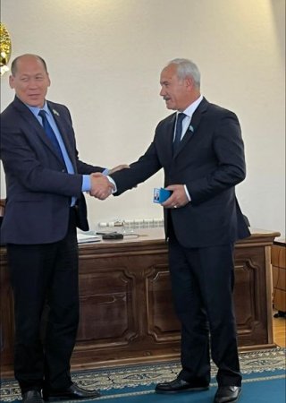 Azərbaycanlı növbəti dəfə Qazaxıstandakı seçkilərdə qalib gəldi - FOTO