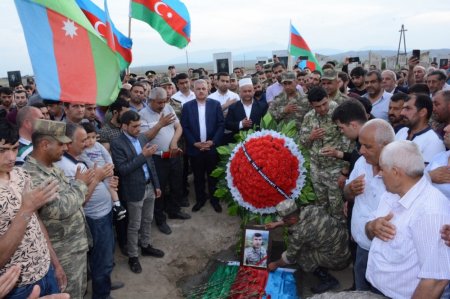 Uzun müddət koma vəziyyətində qalan qazi Yaqub Qəhramanlı şəhidlik zirvəsinə ucalıb