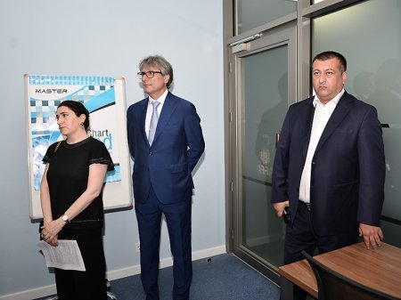 AFFA-nın prezidenti milli komandamızın üzvləri ilə görüşüb