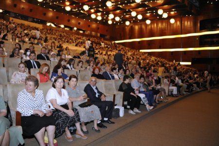 Heydər Əliyev Sarayında Xalq artisti Elza İbrahimovanın mahnıları səsləndirilib