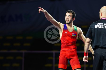 Yunan-Roma güləşi üzrə U-20 millimiz Avropa çempionatına 2 qızıl medalla başlayıb