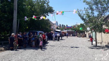 Türkiyədə müalicə alan qazimiz doğma kəndinə qayıdıb Türkiyədə müalicə alan qazimiz doğma kəndinə qayıdıb