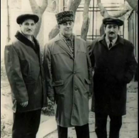 Şövkət Ələkbərova onu ayaq üstə alqışladı, Xan Şuşinskini heyran qoydu, onu aldadıb oxutdular - Xalq artisti haqqında bilmədiklərimiz... Şövkət Ələkbərova onu ayaq üstə alqışladı, Xan Şuşinskini heyran qoydu, onu aldadıb oxutdular - Xalq artisti haqqında bilmədiklərimiz...