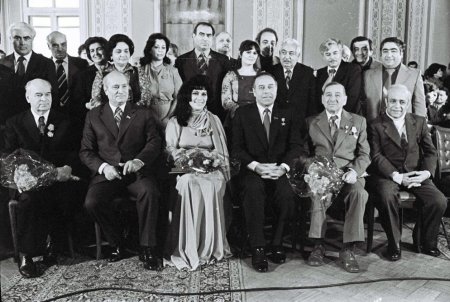 1969-cu ilin iyulundan başlayan Heydər Əliyev yolu Azərbaycanı zəfərdən-zəfərə, zirvədən-zirvəyə aparır 1969-cu ilin iyulundan başlayan Heydər Əliyev yolu Azərbaycanı zəfərdən-zəfərə, zirvədən-zirvəyə aparır