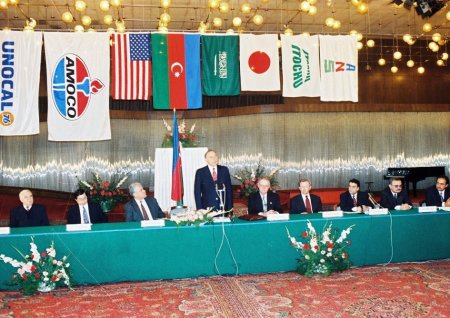 1969-cu ilin iyulundan başlayan Heydər Əliyev yolu Azərbaycanı zəfərdən-zəfərə, zirvədən-zirvəyə aparır 1969-cu ilin iyulundan başlayan Heydər Əliyev yolu Azərbaycanı zəfərdən-zəfərə, zirvədən-zirvəyə aparır