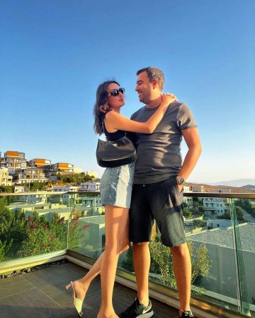 Safura həyat yoldaşı ilə səmimi görüntüsünü paylaşdı - FOTO