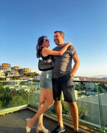 Safura həyat yoldaşı ilə səmimi görüntüsünü paylaşdı - FOTO