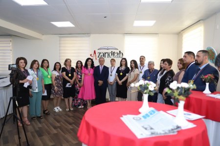 “A Media” 22 İyul Milli Mətbuat Günü ilə əlaqədar "Qələmlə Vətənə Xidmət Edənlər" adlı tədbir keçirib. “A Media” 22 İyul Milli Mətbuat Günü ilə əlaqədar "Qələmlə Vətənə Xidmət Edənlər" adlı tədbir keçirib.