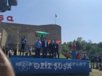 Mədət Quliyev Elçin Əsədova 3 otaqlı EV VERDİ - FOTO