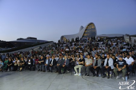 Azərbaycan Kinosu Günü ilə bağlı “Böyük Qayıdış” müsabiqəsinin qalibləri olan filmlər nümayiş edilib Azərbaycan Kinosu Günü ilə bağlı “Böyük Qayıdış” müsabiqəsinin qalibləri olan filmlər nümayiş edilib