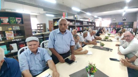 Qubada yazıçı-dramaturq Əmir Pəhləvanla görüş keçirilib Qubada yazıçı-dramaturq Əmir Pəhləvanla görüş keçirilib