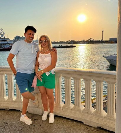   Sərxan xanımı ilə fotolarını paylaşdı - FOTO