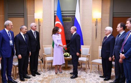 Azərbaycan Respublikasının Birinci vitse-prezidenti Mehriban xanım Əliyevaya Azərbaycan Respublikasının Birinci vitse-prezidenti Mehriban xanım Əliyevaya