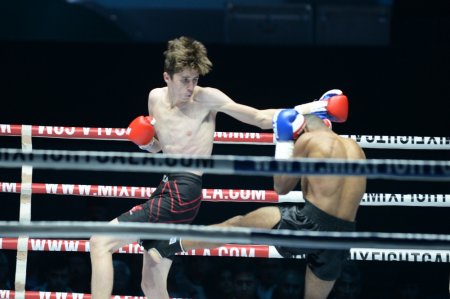 Azərbaycan kikboksçusu Zabit Səmədovun vida döyüş gecəsində qalib gəlib Azərbaycan kikboksçusu Zabit Səmədovun vida döyüş gecəsində qalib gəlib