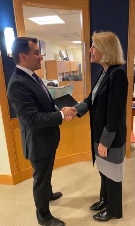 Hikmət Hacıyev ABŞ Dövlət katibinin Avropa və Avrasiya məsələləri üzrə köməkçisi ilə görüşüb