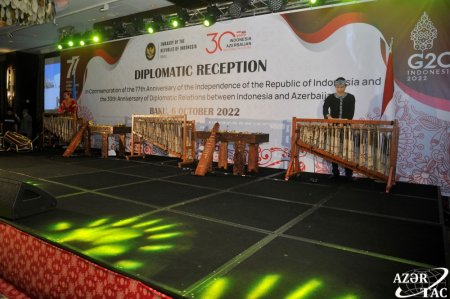 Bakıda Azərbaycanla İndoneziya arasında diplomatik əlaqələrin qurulmasının 30 illiyi qeyd olunub Bakıda Azərbaycanla İndoneziya arasında diplomatik əlaqələrin qurulmasının 30 illiyi qeyd olunub