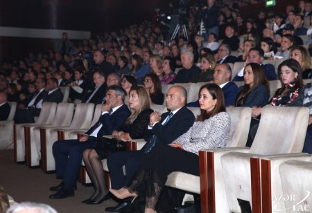 Müslüm Maqomayevin 80 illiyi münasibətilə konsert proqramı təşkil olunub Müslüm Maqomayevin 80 illiyi münasibətilə konsert proqramı təşkil olunub
