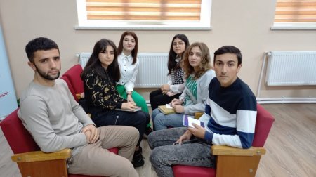 ADPU-nun Quba filialında Konstitusiya Günü münasibətilə intellektual yarış təşkil edilib ADPU-nun Quba filialında Konstitusiya Günü münasibətilə intellektual yarış təşkil edilib