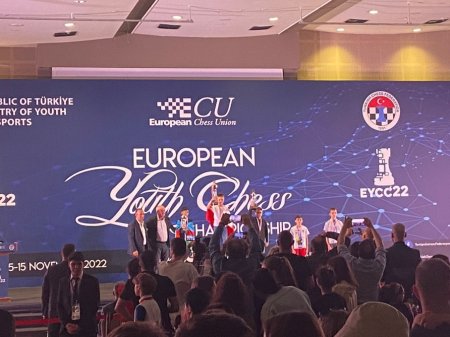 Şahmatçılarımız Avropa çempionatında gümüş və bürünc medal qazanıblar
