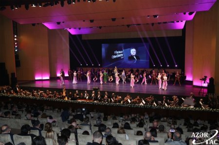Heydər Əliyev Sarayında Fikrət Əmirovun 100 illiyi təntənəli şəkildə qeyd olunub