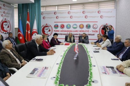 Araz Elsəs: İlham Əliyevin siyasətinə canımla, qanımla dəstək verməyə hazıram Araz Elsəs: İlham Əliyevin siyasətinə canımla, qanımla dəstək verməyə hazıram