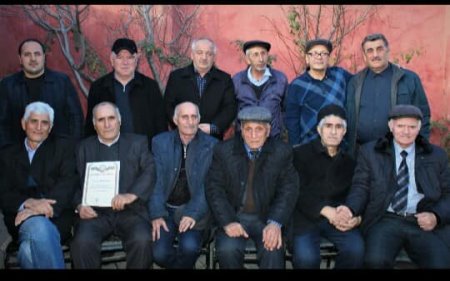 Nəzər Mirzə - Şair dostum Nəzər Mirzəyevə 60 illik yubileyi münasibətiylə yazılan şeir