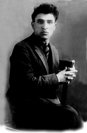 Mikayıl Müşviq! Yoxkən var olan şair! - FOTO