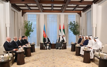 Azərbaycan Prezidenti İlham Əliyevin Birləşmiş Ərəb Əmirliklərinin Prezidenti Şeyx Məhəmməd bin Zayed Al Nəhyan ilə görüşü olub YENİLƏNİB