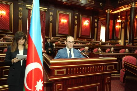 Ali Məhkəmənin Plenumunun iclasında məhkəmələrə yeni təyin olunan 40 hakim and içib