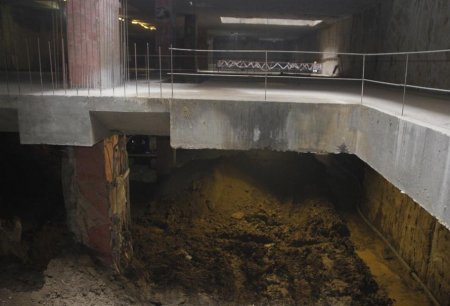 Metronun yeni tikilən stansiyasından FOTOLAR Metronun yeni tikilən stansiyasından FOTOLAR