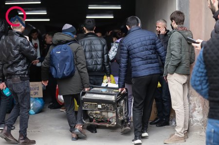 Yorğan gətirən kim, yemək gətirən kim... - FOTOLAR Yorğan gətirən kim, yemək gətirən kim... - FOTOLAR