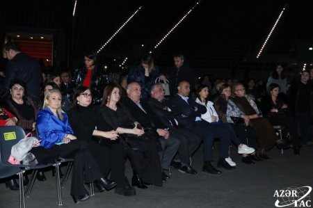 Əfsanəvi “Anadolu atəşi”ndən Bakıda möhtəşəm şou - FOTO Əfsanəvi “Anadolu atəşi”ndən Bakıda möhtəşəm şou - FOTO