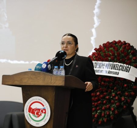 Kədərdə və taledə çiyin-çiyinə - FOTOLAR Kədərdə və taledə çiyin-çiyinə - FOTOLAR