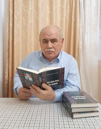 HƏSƏNXAN ƏSƏDOV: O gizli dünyadan bir sevgi baxır - FOTO HƏSƏNXAN ƏSƏDOV: O gizli dünyadan bir sevgi baxır - FOTO