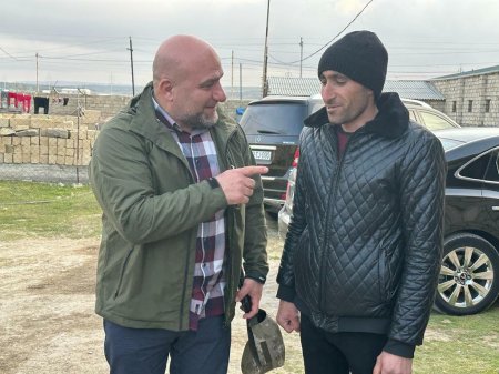 Sərvərə 2 mərtəbəli ev tikilir - FOTO Sərvərə 2 mərtəbəli ev tikilir - FOTO