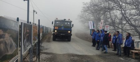 Laçın-Xankəndi yolu: Ötən gün ekoaksiya ərazisindən 81 avtomobil keçib - FOTO Laçın-Xankəndi yolu: Ötən gün ekoaksiya ərazisindən 81 avtomobil keçib - FOTO