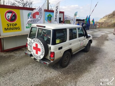 Laçın-Xankəndi yolu: Ötən gün ərzində 102 avtomobilin sərbəst hərəkəti təmin edilib - FOTOLAR