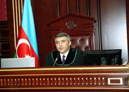 İnam Kərimovun hakim formasında ilk görüntüsü - FOTO İnam Kərimovun hakim formasında ilk görüntüsü - FOTO