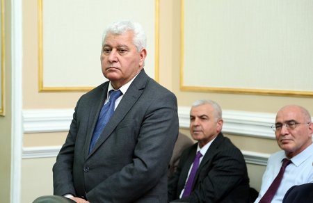 AMEA Rəyasət Heyətinin iclası keçirilib - FOTOLAR AMEA Rəyasət Heyətinin iclası keçirilib - FOTOLAR